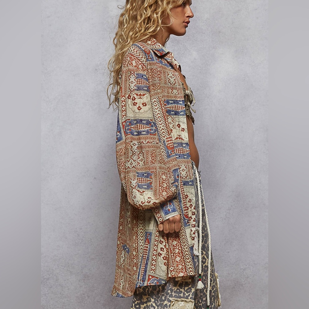 POL Printed Button Down Balloon Sleeve Shirt in Taupe Multi - Picture 3 of 6